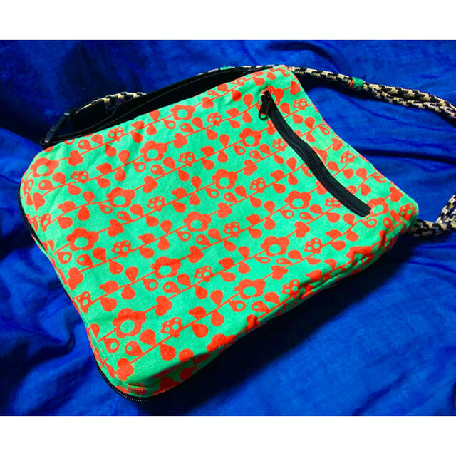 KAVU(カブー)の★キレイに洗濯済み！★ＫＡＶＵカブー★サコッシュ★ミニショルダーバッグ★総柄 レディースのバッグ(ショルダーバッグ)の商品写真