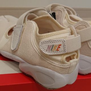 NIKE - ナイキ エアリフト ベージュ サミットホワイト AIR RIFT 25cmの