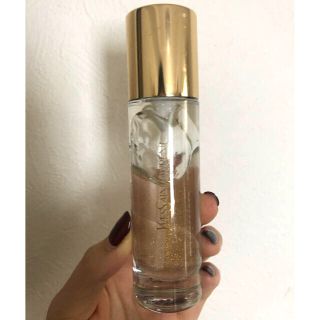 イヴサンローランボーテ(Yves Saint Laurent Beaute)のイヴ・サンローラン ラディアント タッチ ブラープライマー 30ml(化粧下地)