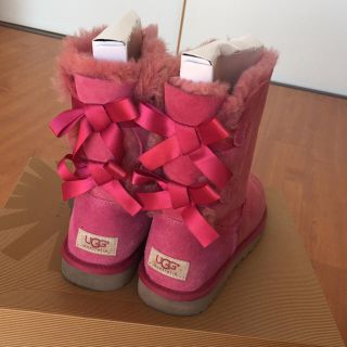 アグ(UGG)のUGG ピンクリボン ベイリーボウ (ブーツ)