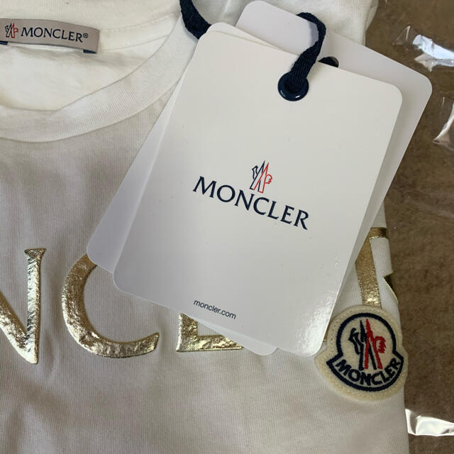 MONCLER(モンクレール)のモンクレールロゴTシャツ レディースのトップス(Tシャツ(半袖/袖なし))の商品写真