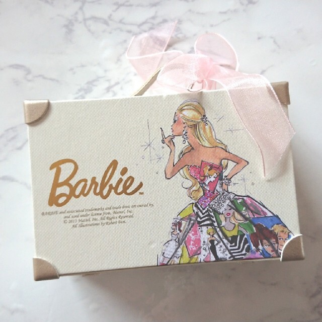 Barbie(バービー)のバービー　トランク型　アクセサリーケース エンタメ/ホビーのエンタメ その他(その他)の商品写真