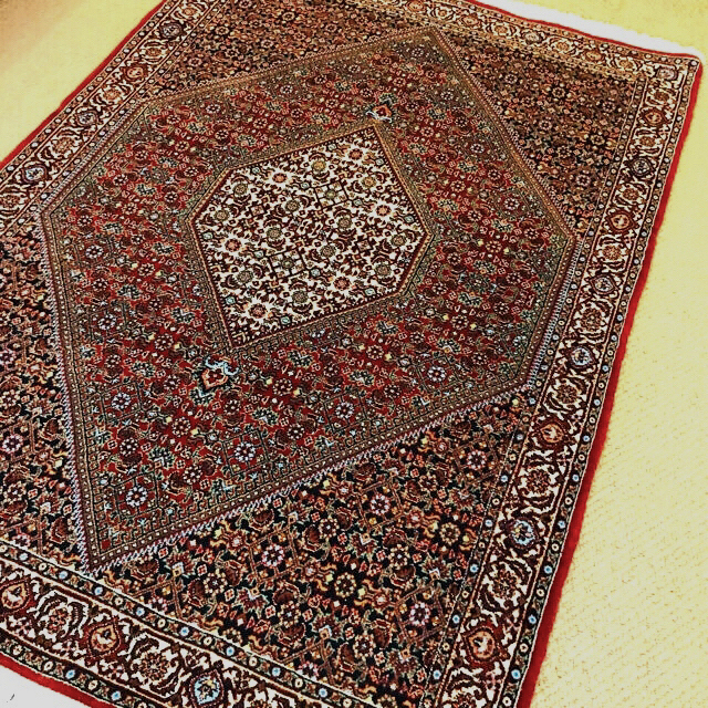 ペルシャ絨毯　ビジャ–産　手織り　展示品　美品　ラグ　カーペット　マット
