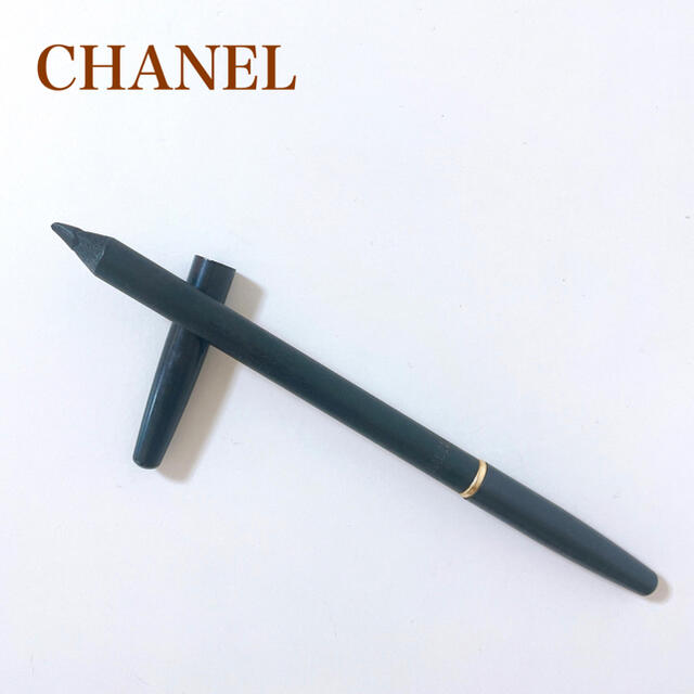 CHANEL(シャネル)の美品　CHANEL シャネル　アイライナー　ペンシル　ル　クレイヨン　ユー コスメ/美容のベースメイク/化粧品(アイライナー)の商品写真