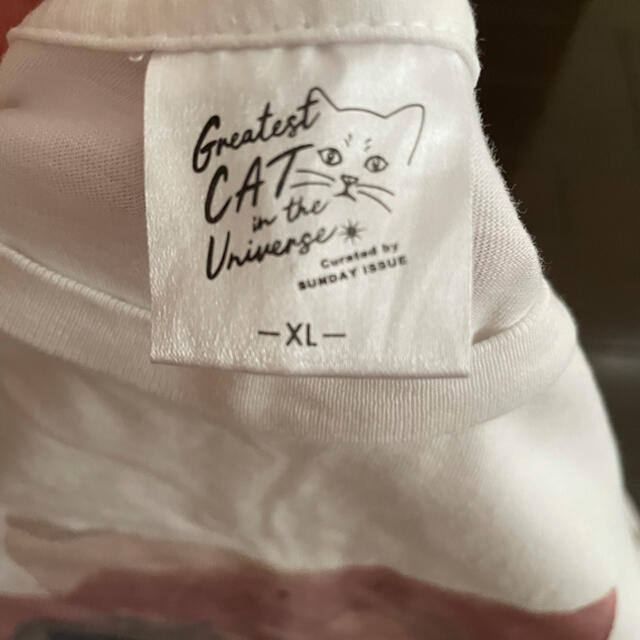 GU(ジーユー)のgreatest cat in the universe コラボ　ねこ　フラワー メンズのトップス(Tシャツ/カットソー(半袖/袖なし))の商品写真