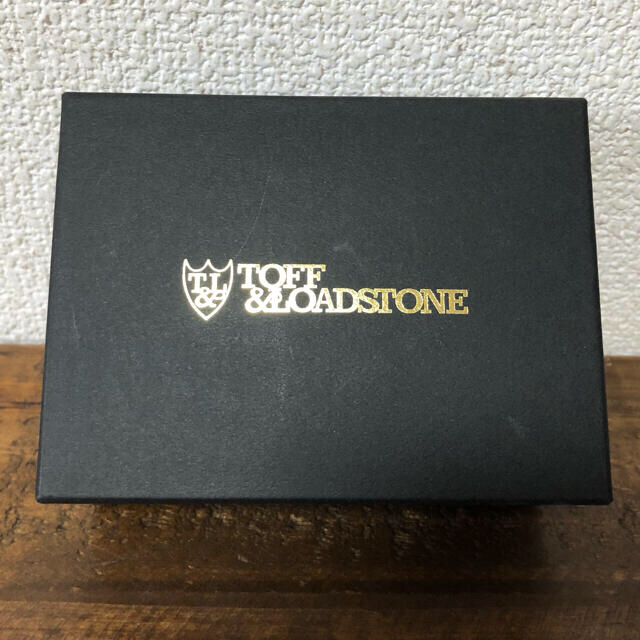 TOFF＆LOADSTONE(トフアンドロードストーン)のTOFF&LOADSTONE トフアンドロードストーン　三つ折り財布　箱付き レディースのファッション小物(財布)の商品写真