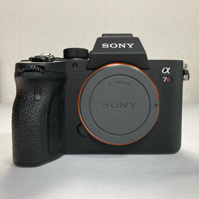 SONY(ソニー)の【美品】ソニー α7R4(ILCE-7RM) デジタル一眼カメラ スマホ/家電/カメラのカメラ(ミラーレス一眼)の商品写真