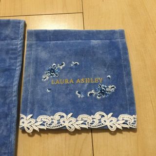 ローラアシュレイ(LAURA ASHLEY)のローラアシュレイ　トイレットペーパーカバー(トイレ収納)