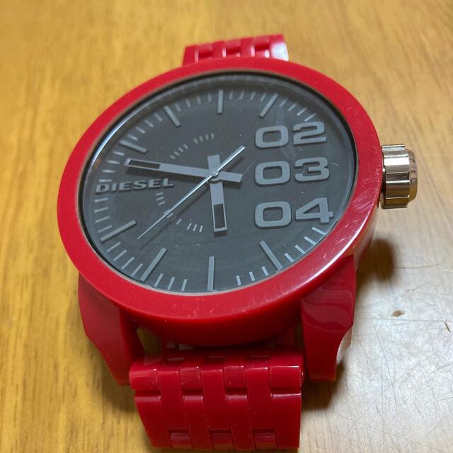 DIESEL(ディーゼル)のDISEL DZ1462 RED メンズの時計(腕時計(アナログ))の商品写真