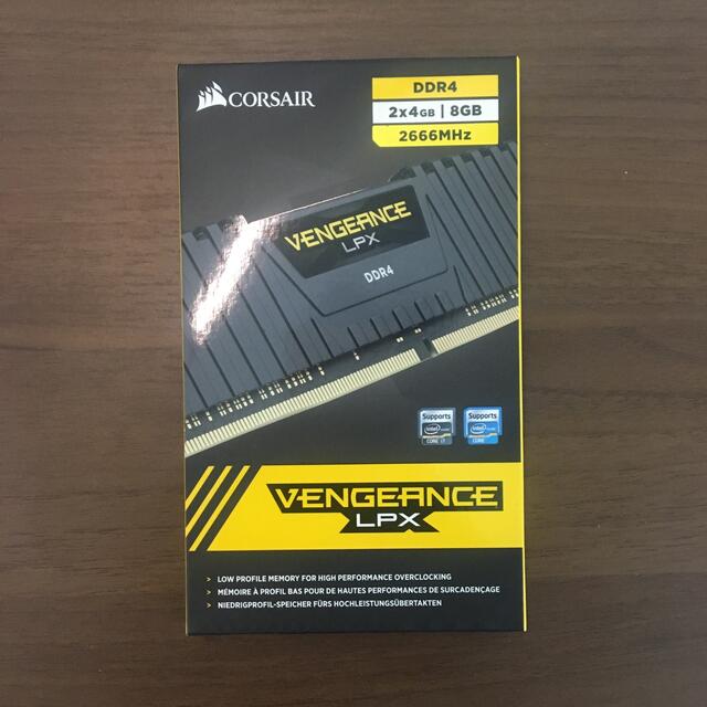 メモリ 8GB (4GBx2) DDR4-2666 CORSAIR  スマホ/家電/カメラのPC/タブレット(PCパーツ)の商品写真