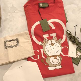 グッチ(Gucci)の【希少】グッチ　ドラえもん　コラボ　牛柄Ｔシャツ(Tシャツ(半袖/袖なし))