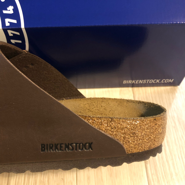 BIRKENSTOCK(ビルケンシュトック)の【新品未使用】BIRKENSTOCK・アリゾナ メンズの靴/シューズ(サンダル)の商品写真