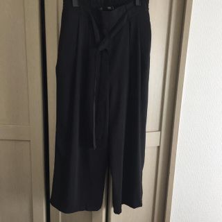 ザラ(ZARA)のZARA 今期 ワイドパンツ ブラック 黒 S(カジュアルパンツ)