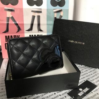 マリークワント(MARY QUANT)のマリークワント　財布　エナメルデイジーキルトウォレット折り財布(財布)