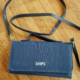 シップス(SHIPS)のSHIPS　スマホ長財布ポシェット　未使用(財布)