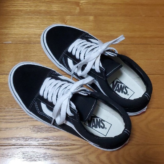 VANS(ヴァンズ)のバンズ オールドスクール "ブラック" レディースの靴/シューズ(スニーカー)の商品写真