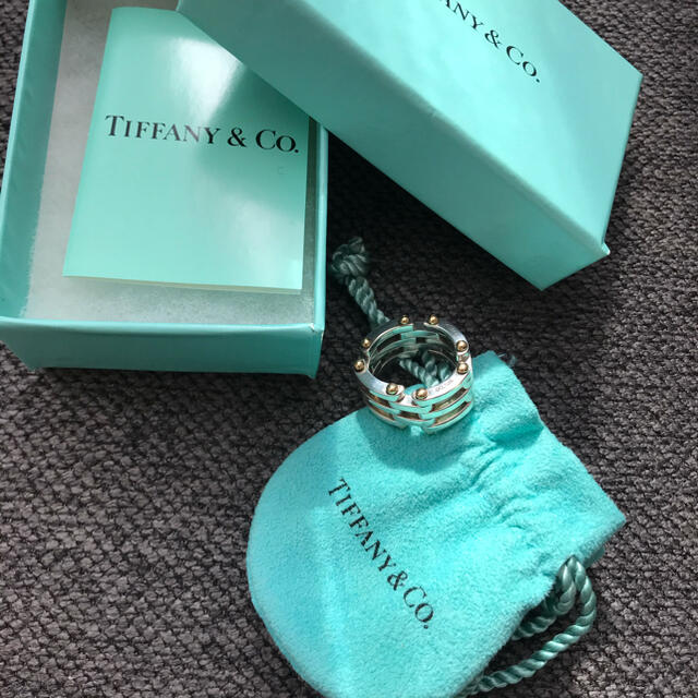 Tiffany & Co.(ティファニー)のティファニー　ゲートリング レディースのアクセサリー(リング(指輪))の商品写真