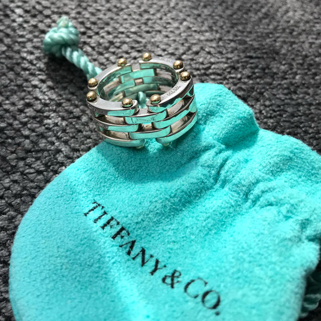 Tiffany & Co.(ティファニー)のティファニー　ゲートリング レディースのアクセサリー(リング(指輪))の商品写真