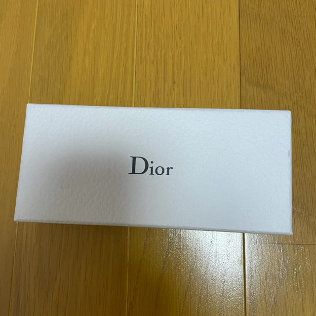 Dior(ディオール)のDIOR 香水ケース　ノベルティ エンタメ/ホビーのコレクション(ノベルティグッズ)の商品写真