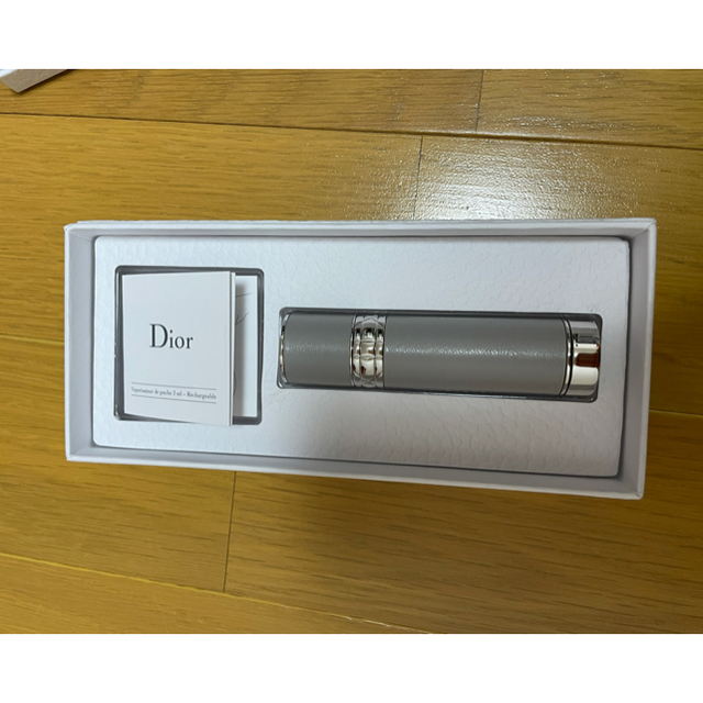 Dior(ディオール)のDIOR 香水ケース　ノベルティ エンタメ/ホビーのコレクション(ノベルティグッズ)の商品写真