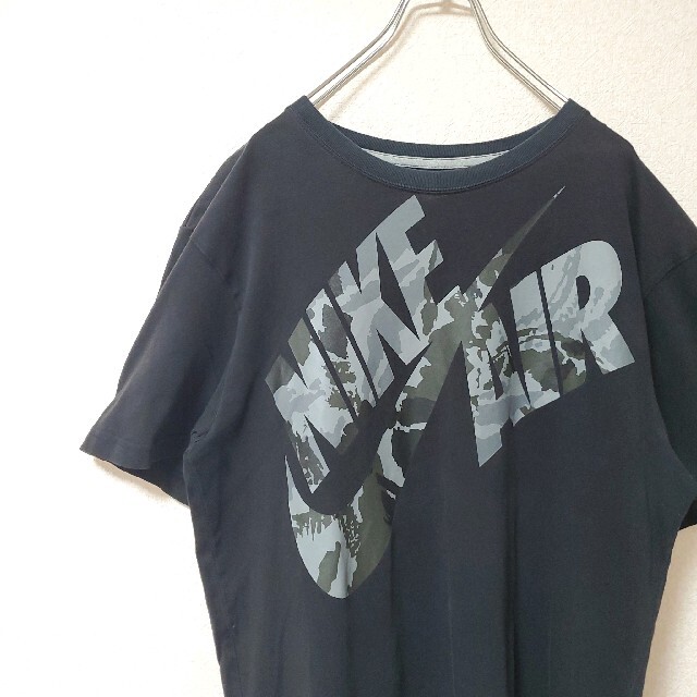 NIKE(ナイキ)の【専用】ナイキ NIKE Tシャツ ビッグスウッシュ ロゴ ブラック 迷彩 L メンズのトップス(Tシャツ/カットソー(半袖/袖なし))の商品写真