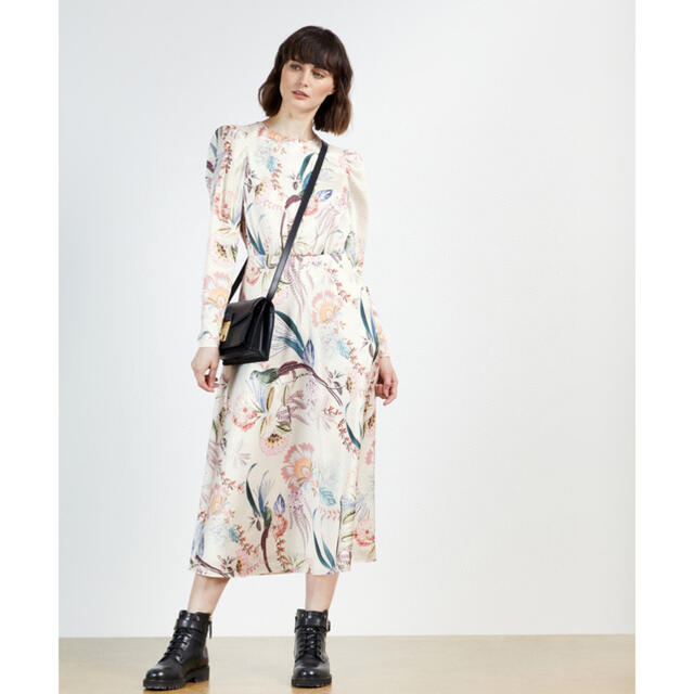 TED BAKER - ❤️Ted baker 2021 新作新品 白花柄ワンピース TED BAKER - ❤️Ted baker 2021 新作新品 白花柄ワンピース