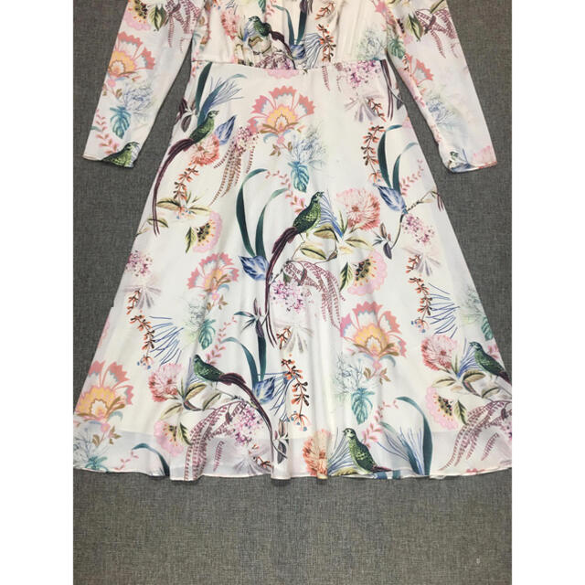 TED BAKER - ❤️Ted baker 2021 新作新品 白花柄ワンピース TED BAKER - ❤️Ted baker 2021 新作新品 白花柄ワンピース