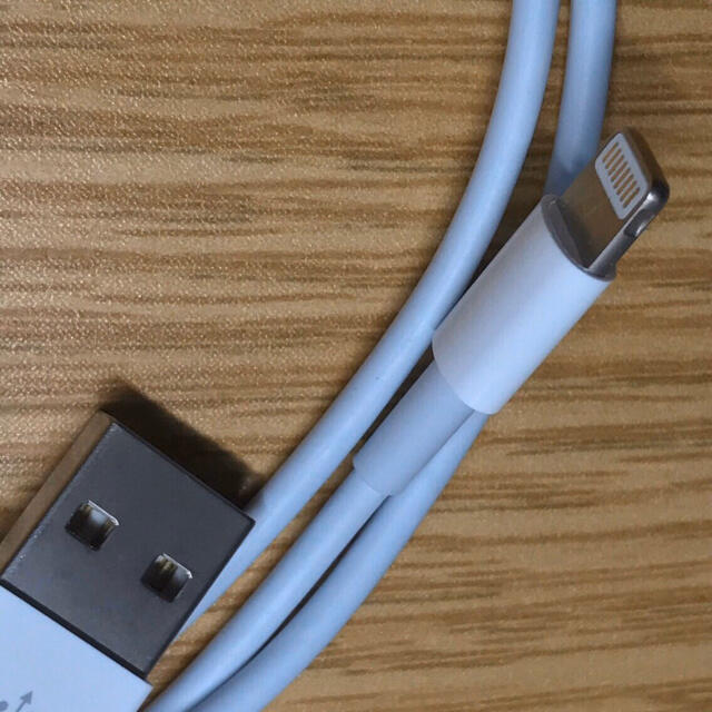 iPhone(アイフォーン)のiPhone 充電器 ケーブル コード lightning cable 2m スマホ/家電/カメラのスマートフォン/携帯電話(バッテリー/充電器)の商品写真