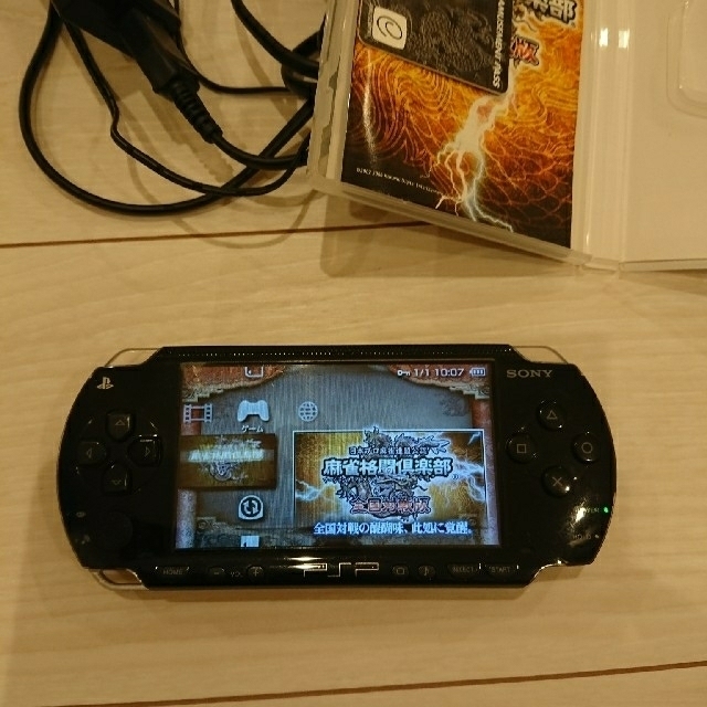 美品☆psp3000本体  黒  動作OK！充電器、バッテリー、メモリー付き