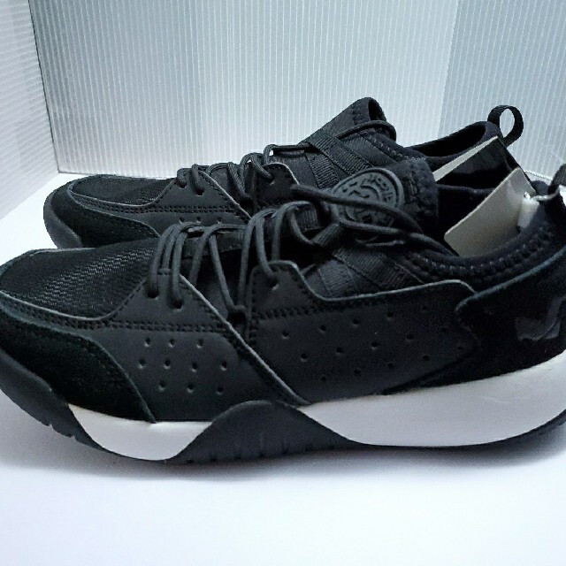 レディース ＆ジュニア  軽量スニーカー MADFOOT 23.5 ブラック レディースの靴/シューズ(スニーカー)の商品写真