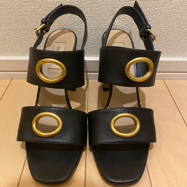 VALENTINO チャンキーサンダル - www.glycoala.com