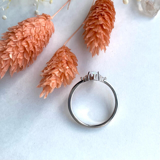 スクエア ホワイトオパール リング 新品 クロス キラキラ 可愛い 指輪 レディースのアクセサリー(リング(指輪))の商品写真