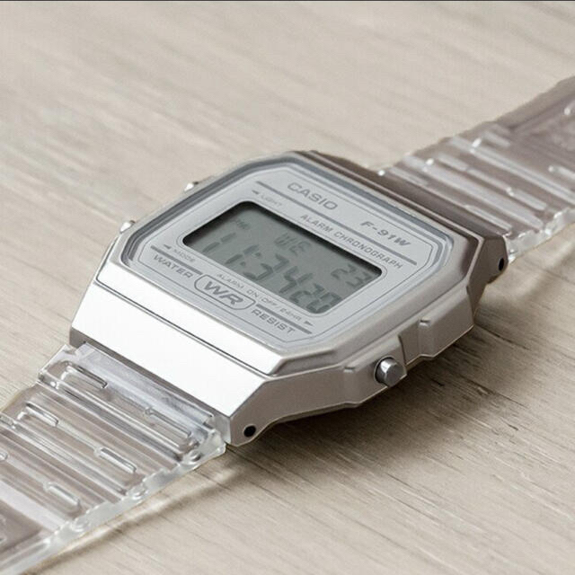 CASIO(カシオ)のCASIO カシオ クリアウォッチ　チープカシオ　ホワイト　クリア　スケルトン メンズの時計(腕時計(デジタル))の商品写真