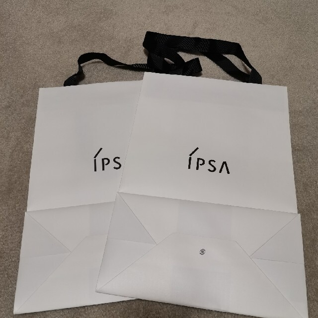 IPSA(イプサ)のイプサIPSA★ペーパーバッグ　紙袋　2枚 レディースのバッグ(ショップ袋)の商品写真