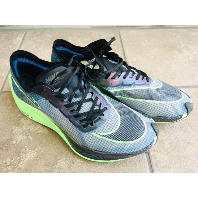 NIKE(ナイキ)のNIKE ZOOMX VAPORFLY NEXT％/27.5cm/ナイキ スポーツ/アウトドアのランニング(シューズ)の商品写真