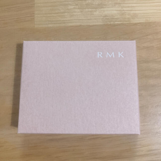 RMK(アールエムケー)のRMK アイシャドウ　新色　ローズウッドデイドリーム　ラスティックローズ　02 コスメ/美容のベースメイク/化粧品(アイシャドウ)の商品写真