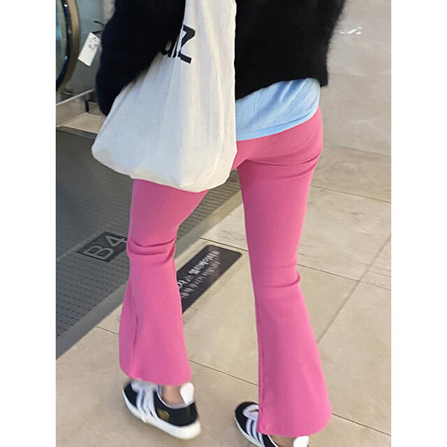 Vivid Flare Leggings Pants (Vivid Pink)  レディースのレッグウェア(レギンス/スパッツ)の商品写真