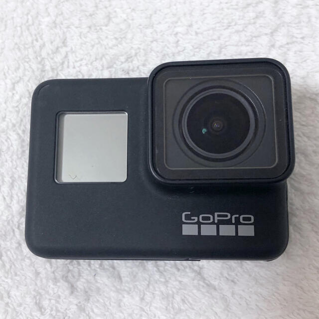 GoPro(ゴープロ)のGoPro HERO7 BLACK フルセット　セルカ棒　三脚　防水ケース スマホ/家電/カメラのカメラ(ビデオカメラ)の商品写真