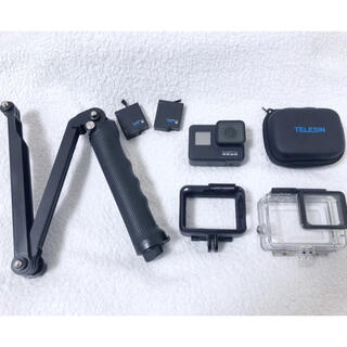 ゴープロ(GoPro)のGoPro HERO7 BLACK フルセット　セルカ棒　三脚　防水ケース(ビデオカメラ)