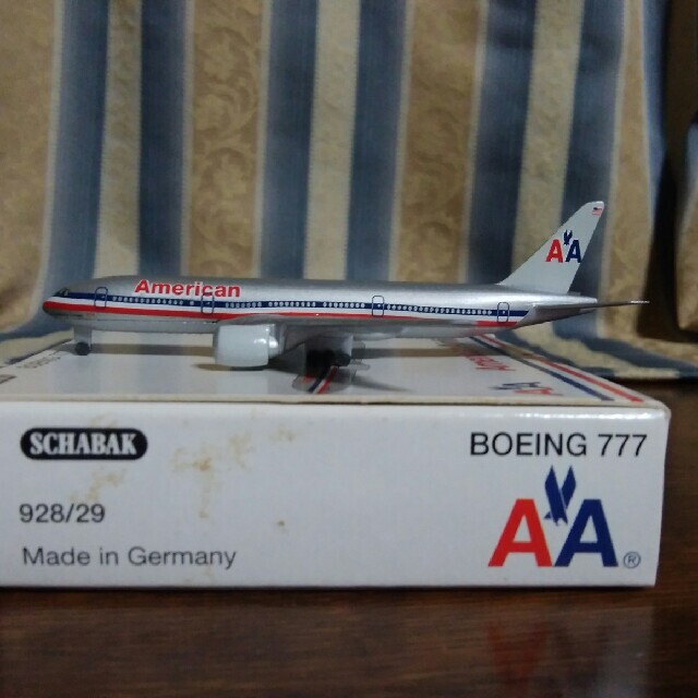 schabak1/600アメリカン航空B777-200