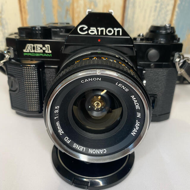 Canon(キヤノン)の美品　キャノン　フィルムカメラ　AE-1 プログラム　カメラ入門に　 スマホ/家電/カメラのカメラ(フィルムカメラ)の商品写真