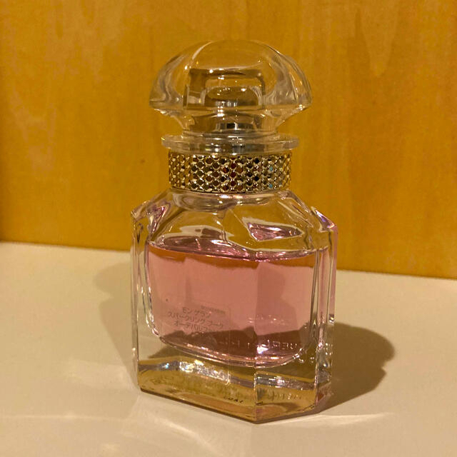 GUERLAIN(ゲラン)のモンゲラン  スパークリングブーケ　オーデパルファン　30ml コスメ/美容の香水(香水(女性用))の商品写真