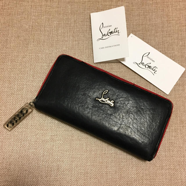 Christian Louboutin(クリスチャンルブタン)のChristian Louboutinレザー財布 レディースのファッション小物(財布)の商品写真