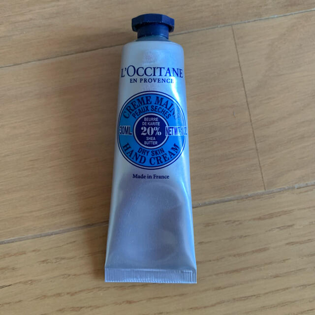 L'OCCITANE(ロクシタン)の新品未使用 ロクシタン ハンドクリーム コスメ/美容のボディケア(ハンドクリーム)の商品写真