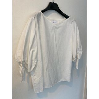 ユナイテッドアローズ(UNITED ARROWS)の【美品】UNITED ARROWSブラウス（白）綿100% 日本製（M〜L）(シャツ/ブラウス(半袖/袖なし))