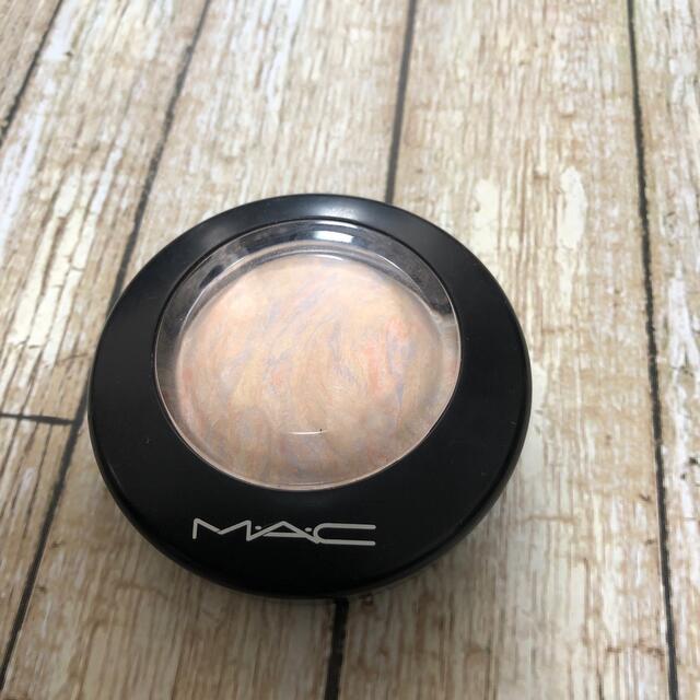 MAC(マック)のA.Y.R様専用ページです コスメ/美容のベースメイク/化粧品(フェイスパウダー)の商品写真