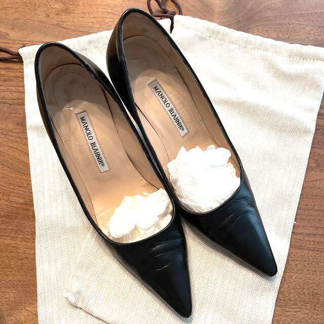 MANOLO BLAHNIK(マノロブラニク)のマノロブラニク　パンプス　37 レディースの靴/シューズ(ハイヒール/パンプス)の商品写真