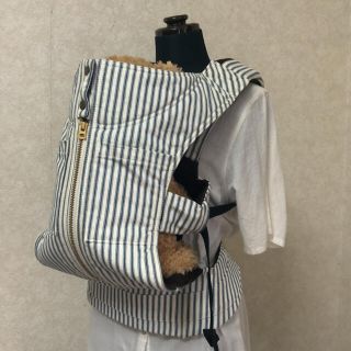 【即日発送】*超美品*キューズベリー*デニム ストライプ*日本製*おんぶ*抱っこ