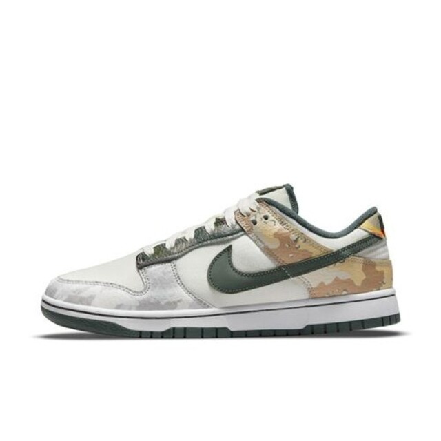 NIKE(ナイキ)のNike Dunk Low SE “Sail Multi-Camo” メンズの靴/シューズ(スニーカー)の商品写真