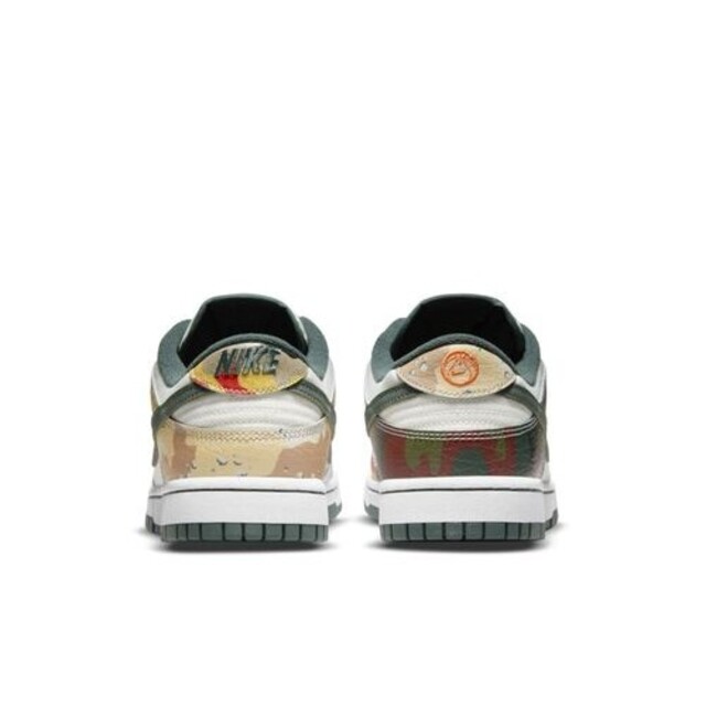 NIKE(ナイキ)のNike Dunk Low SE “Sail Multi-Camo” メンズの靴/シューズ(スニーカー)の商品写真